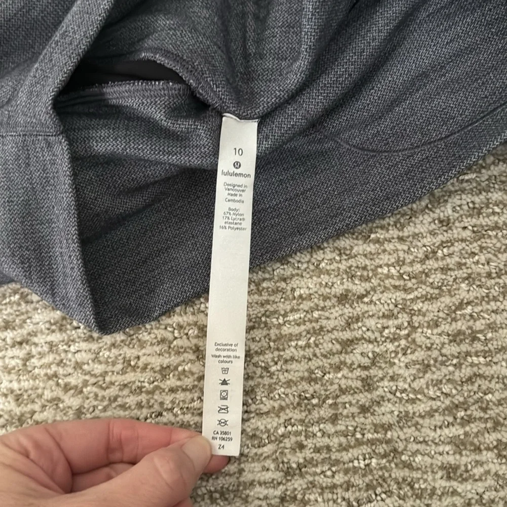 Lululemon Align Leggings 25” size 10 - Picture 4 of 6
